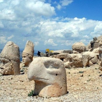 Berg-Nemrut_1356364784